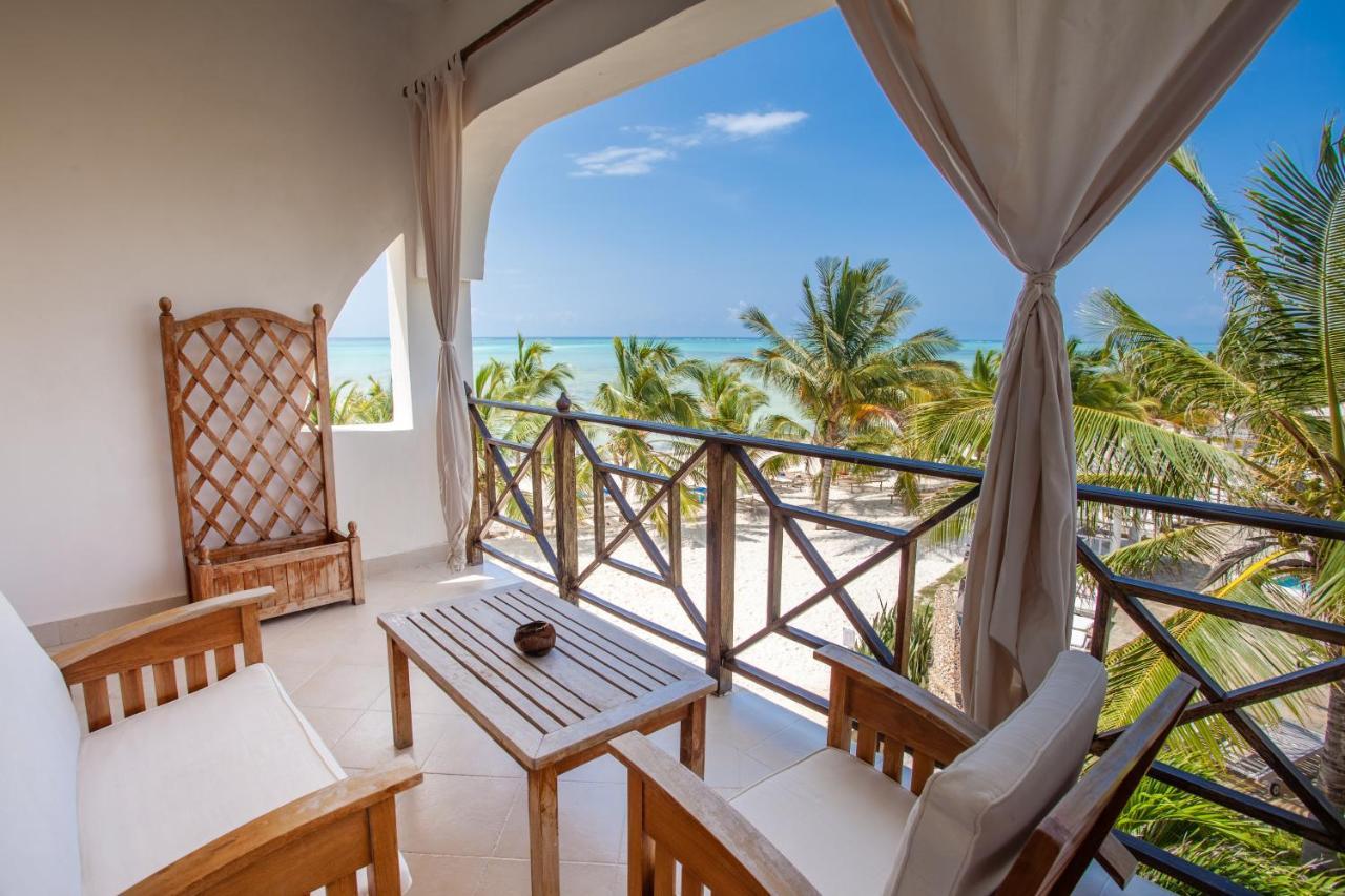 Twiga Beach Resort & Spa Ватаму Экстерьер фото