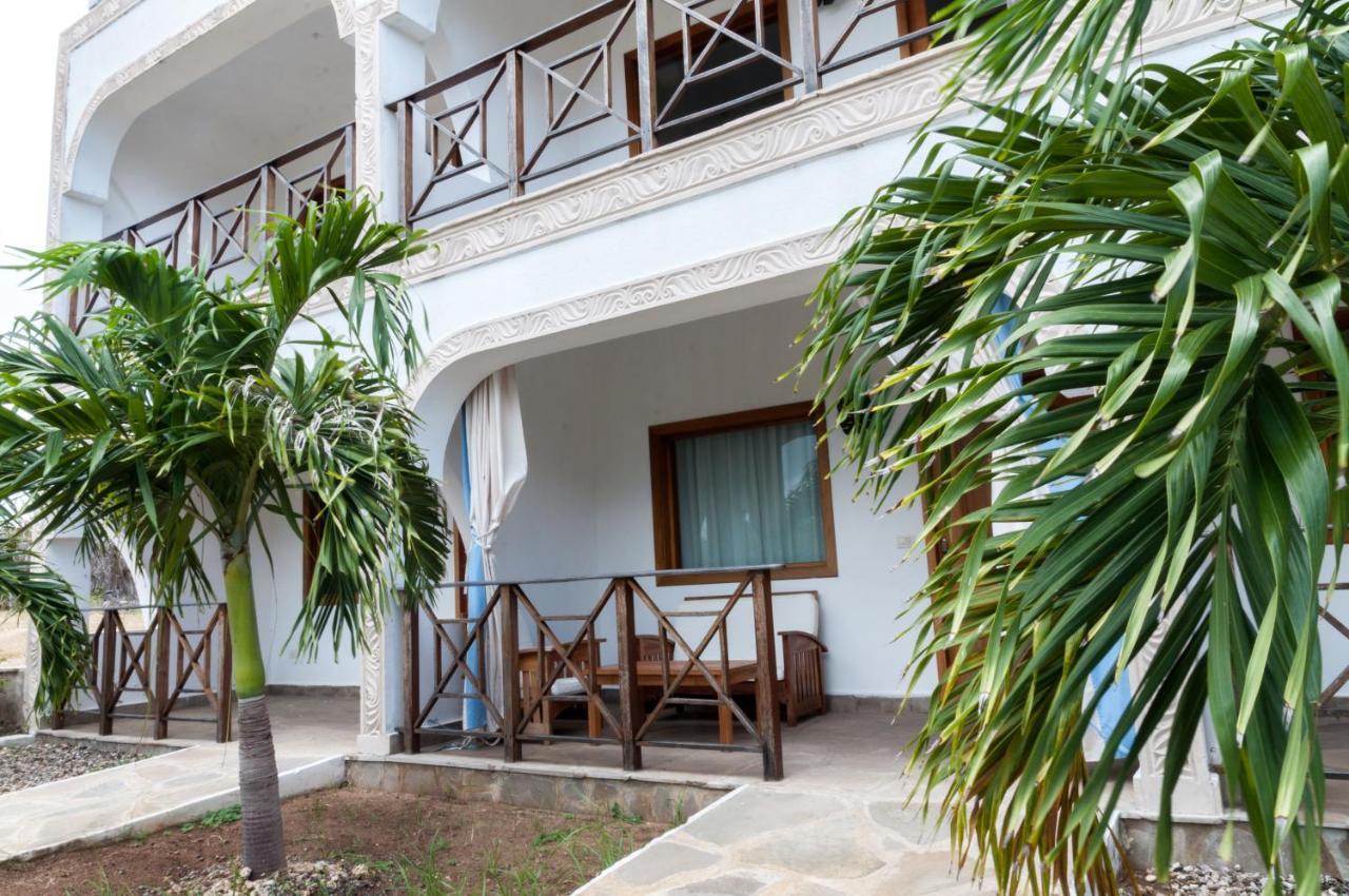 Twiga Beach Resort & Spa Ватаму Экстерьер фото