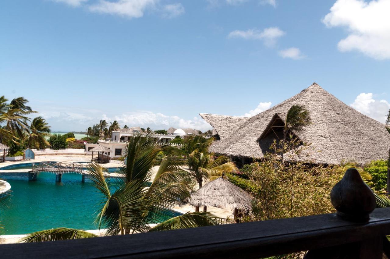 Twiga Beach Resort & Spa Ватаму Экстерьер фото