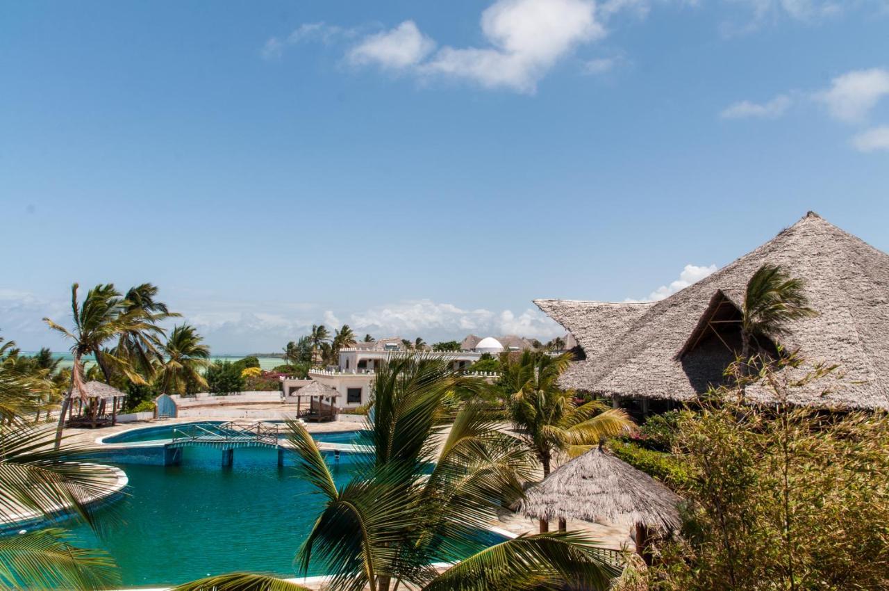 Twiga Beach Resort & Spa Ватаму Экстерьер фото