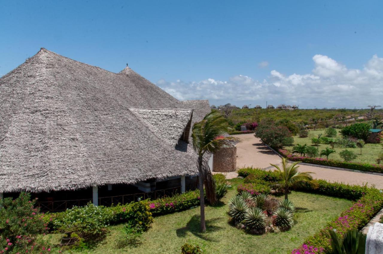 Twiga Beach Resort & Spa Ватаму Экстерьер фото