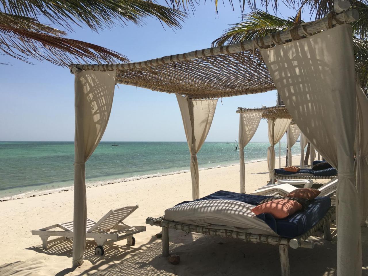 Twiga Beach Resort & Spa Ватаму Экстерьер фото